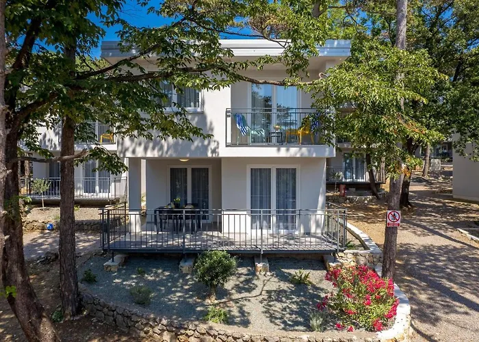 بيت للعطل 2 Bedroom Beautiful Home In Kraljevica