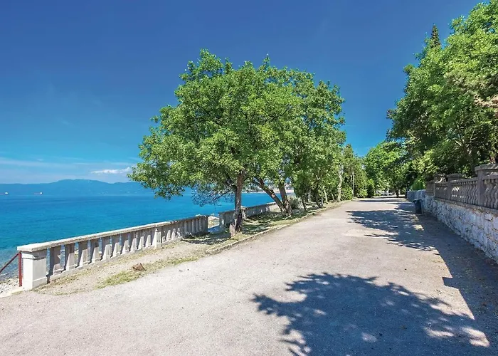 2 Bedroom Beautiful Home In Kraljevica * Kraljevica